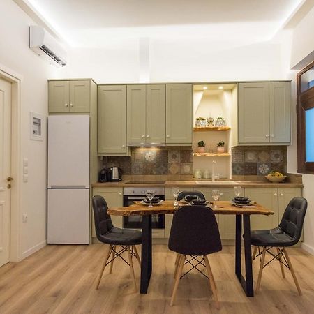 1571_ Suites A2 Nafpaktos Esterno foto