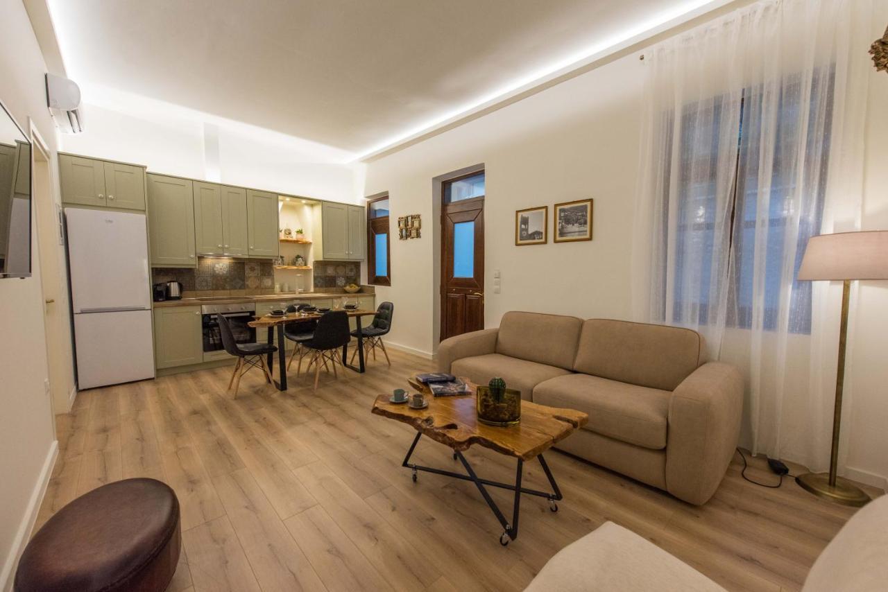 1571_ Suites A2 Nafpaktos Esterno foto