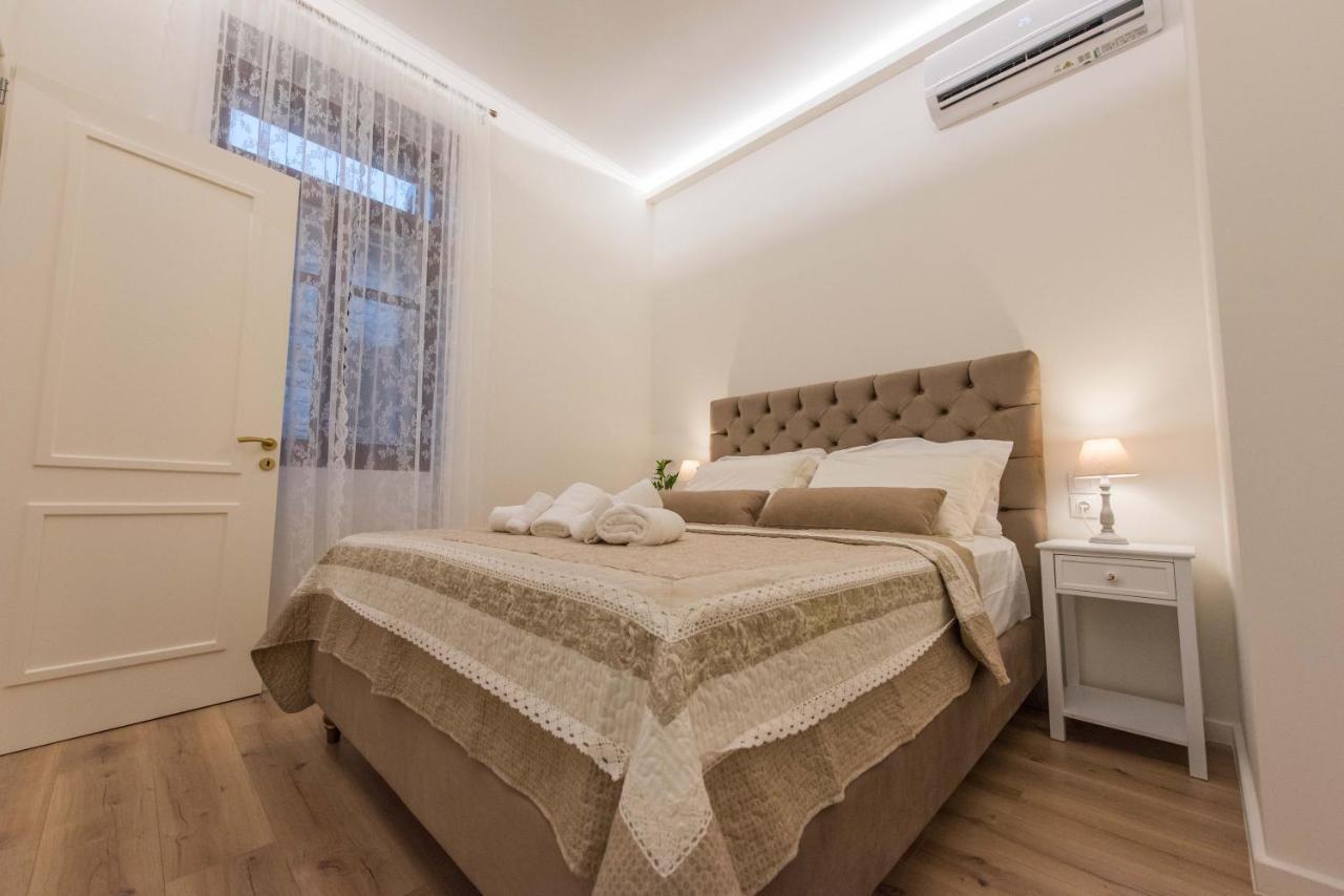 1571_ Suites A2 Nafpaktos Esterno foto