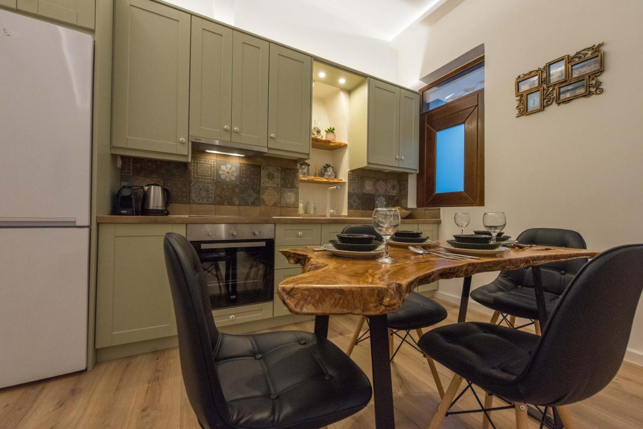 1571_ Suites A2 Nafpaktos Esterno foto