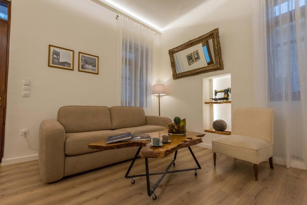 1571_ Suites A2 Nafpaktos Esterno foto