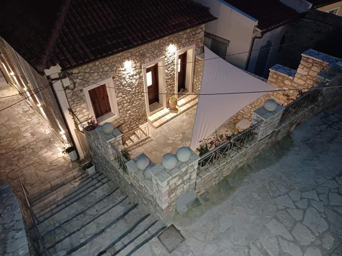 1571_ Suites A2 Nafpaktos Esterno foto